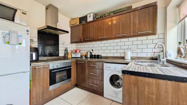 2 bed Terraced for sale Image 6