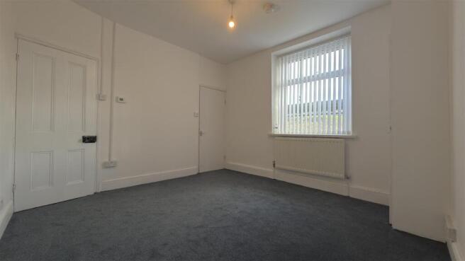 Pentwyn Avenue, Mountain Ash photo 4