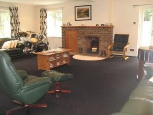 Lounge 2