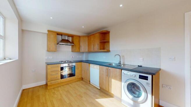2 bed Apartment to rent Image 4