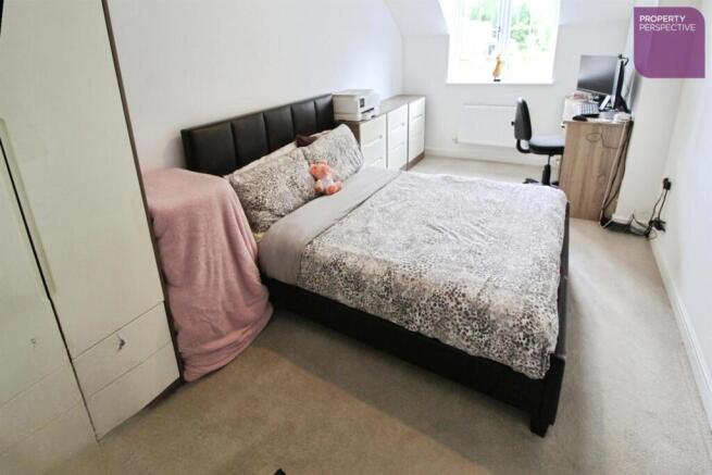 4 bed Detached for sale Image 11
