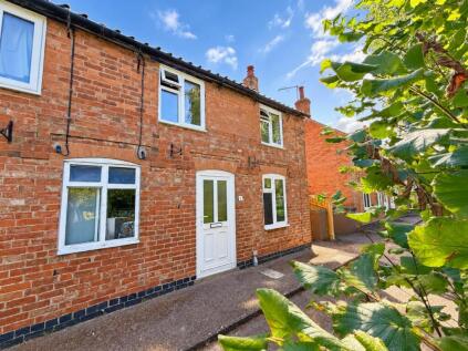 Ivy Row, Whatton
