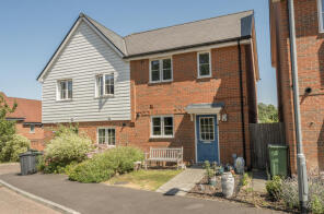 3, Catkin Grove, Horndean, Waterlooville PO8 0UW
