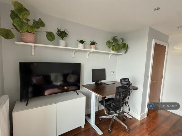 Open Plan Main Room - Standing Desk