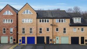 37, Madison Walk, Ackworth, Pontefract WF7 7ER