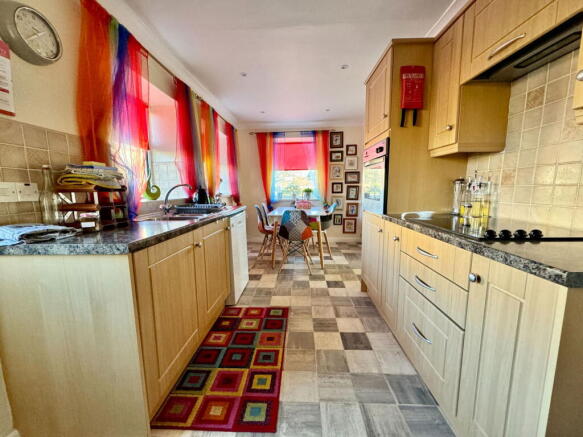 3 bed Cottage for sale Image 8