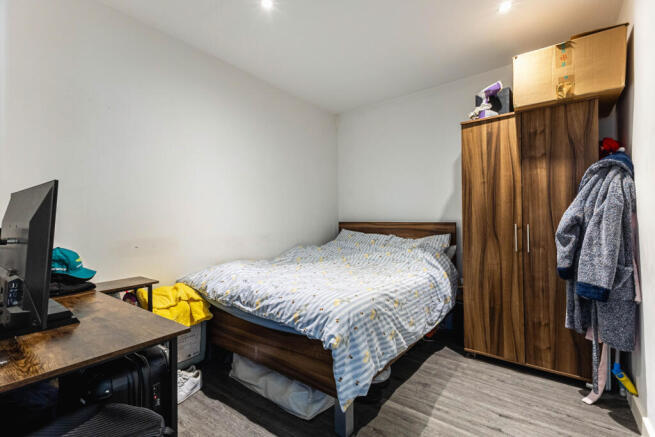 1 bed Flat for sale Image 7