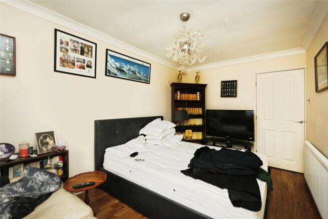 4 bed Detached for sale Image 12