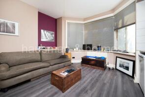 8, Ravenscroft Avenue, Golders Green, London NW11 0RY