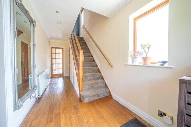 4 bed Detached for sale Image 11