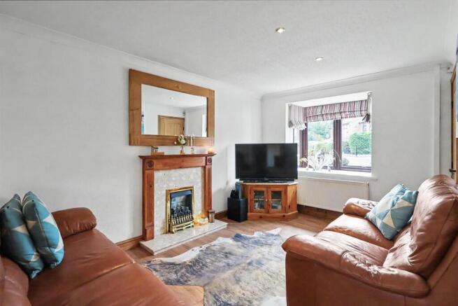 Corsham Gardens Nottingham, NG3 6LZ