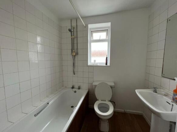 Bathroom.JPEG