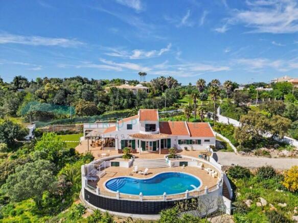 For sale - Detached house - Goldra - Hometown Properties