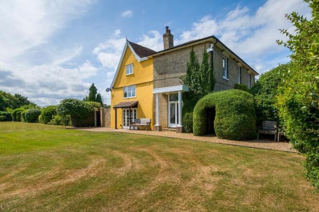 Clamp Farmhouse-4...