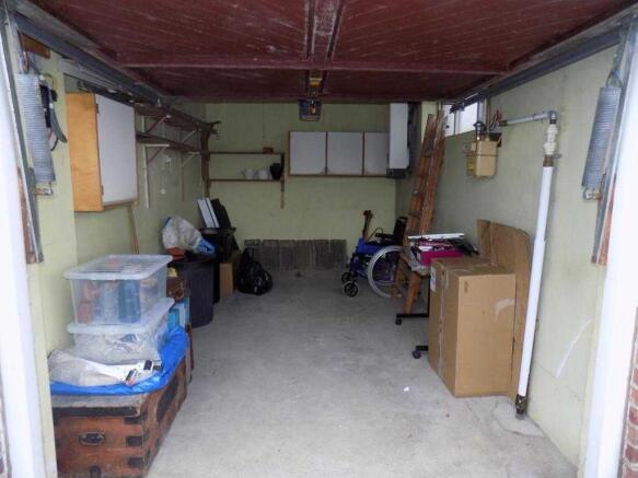 Garage & Parking