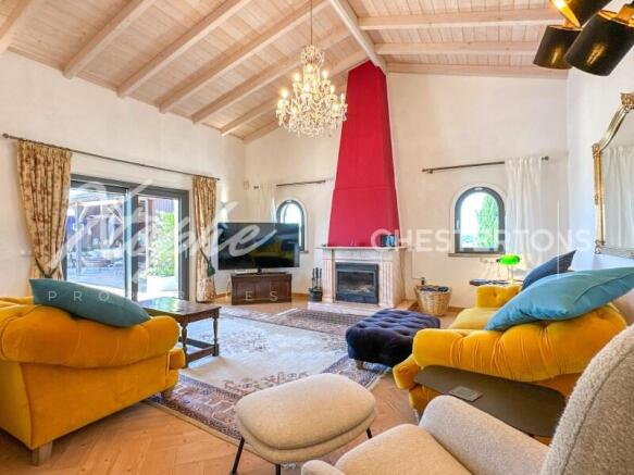 Estoi Hill Top 5 Bed Villa For Sale With Distant Sea Views (4)