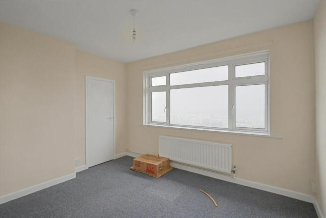 136 East Weare Road, Portland, DT5 1EX