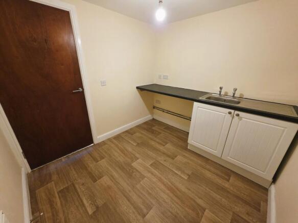 1 bed Flat to rent Image 9