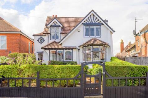 Trafalgar Avenue, Skegness, PE25