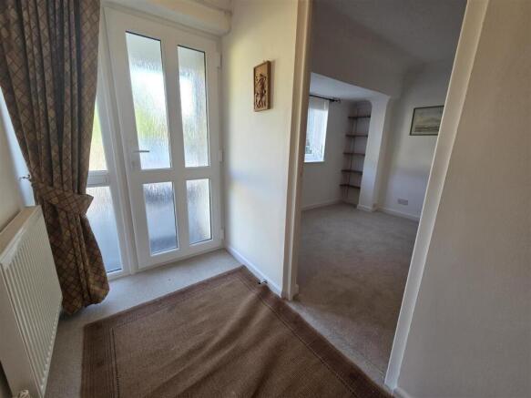ENTRANCE HALLWAY