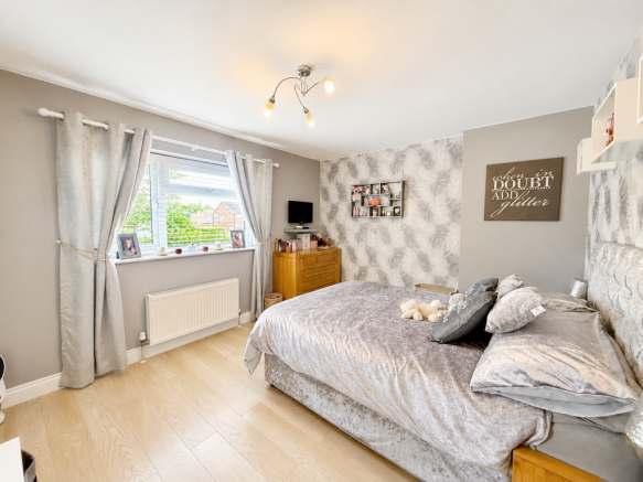 3 bed Semi-Detached for sale Image 10