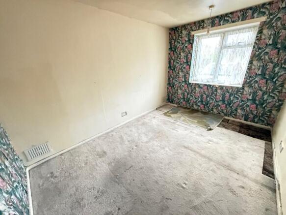 2 bed Apartment for sale Image 5