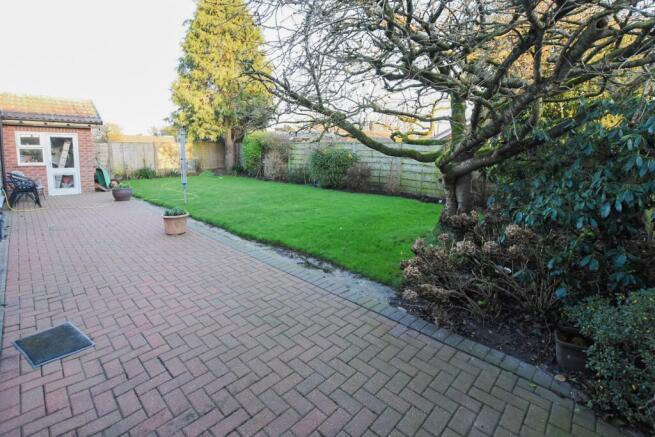 Shores Green Drive, Wincham, Northwich photo 4