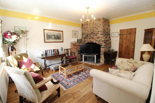 SITTING ROOM