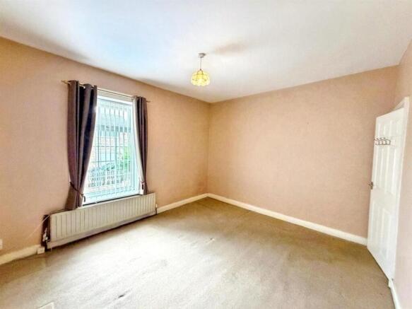 2 bed Terraced for sale Image 9