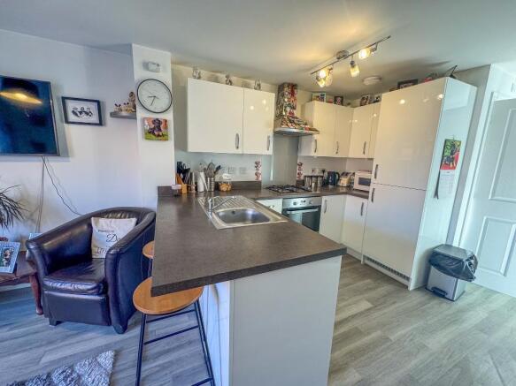 Fry Grove, Flitwick, MK45 1GJ photo 4