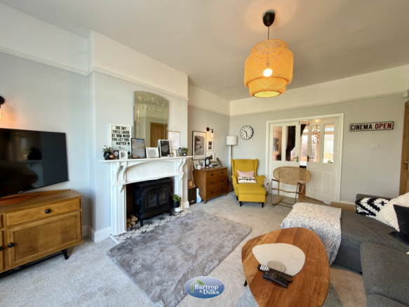 4 bed Semi-Detached for sale Image 7