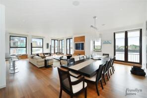Flat 5, 12 Keepier Wharf, Narrow Street, London E14 8DH