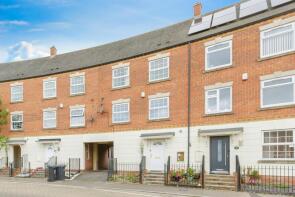 26, Hamilton Circle, Leicester LE5 1UT