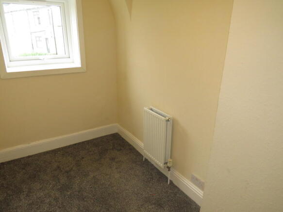 2 bed House to rent Image 5