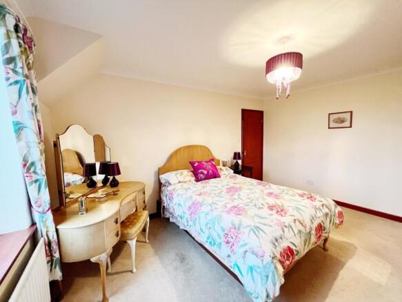 Bedroom 2 pic 3.jpg