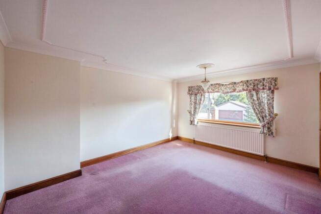 3 bed Semi-Detached for sale Image 11