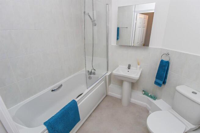 2 bed Apartment for sale Image 8