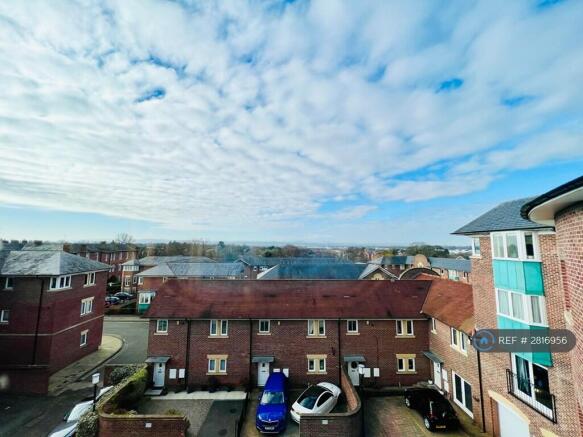 Fantastic Views/Sunsets Of Welsh Hills & Liverpool