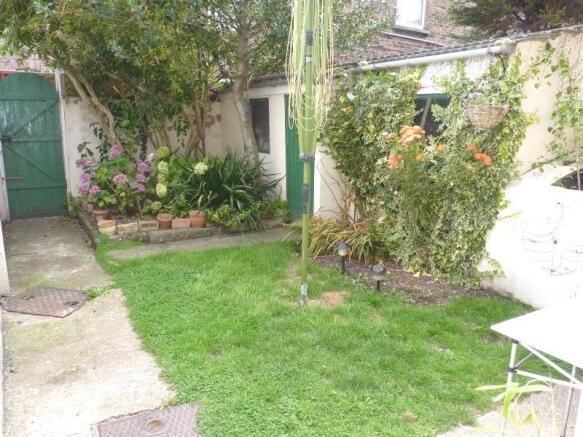 Photo 3