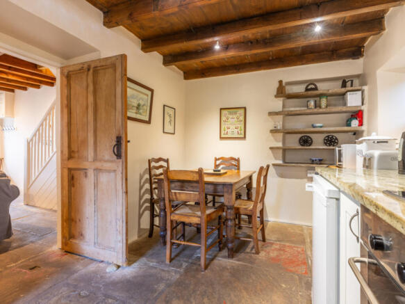 2 bed Terraced for sale Image 9
