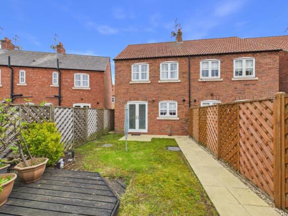 3 bed Semi-Detached for sale in hull