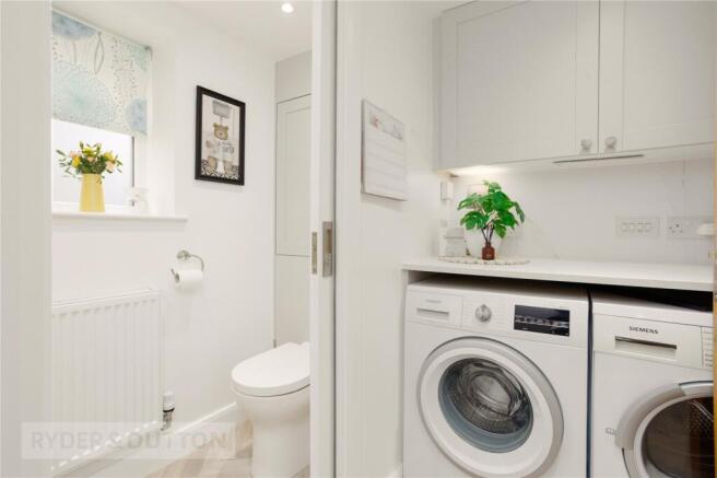 4 bed Semi-Detached for sale Image 12