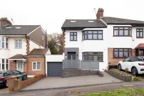 100, Larkshall Crescent, London E4 6NS