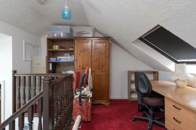 Upper second floor landing