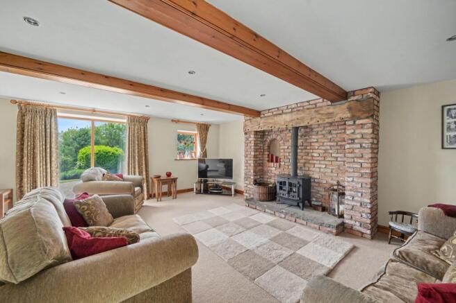 4 bed Detached for sale Image 4