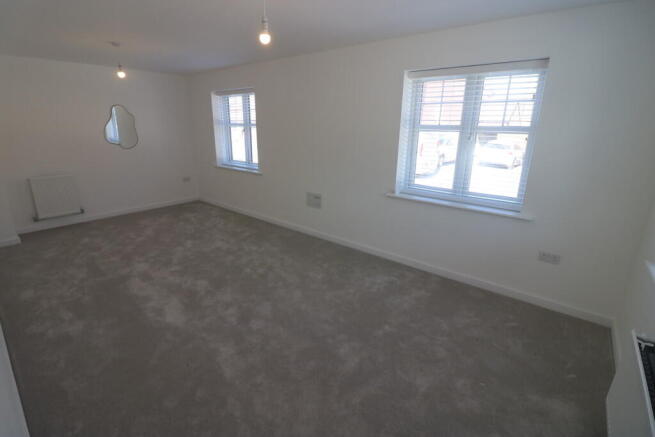 4 bed Detached to rent Image 9