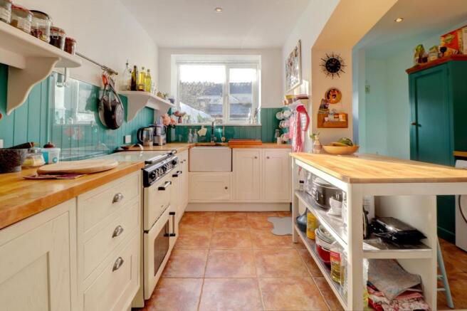 Kitchen iii.jpg