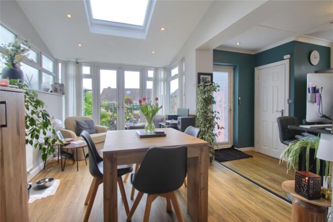 3 bed Semi-Detached for sale Image 9