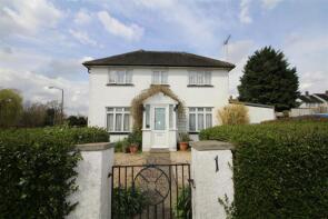1, Fairburn Close, Borehamwood WD6 5EZ