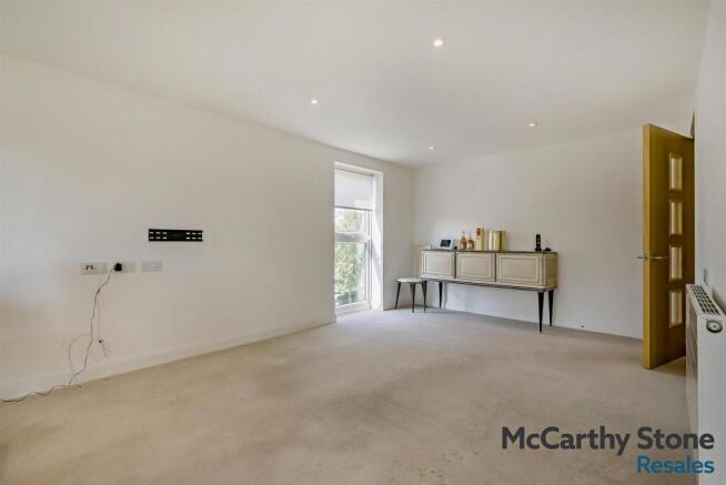 8688932-interior10-800.jpg
